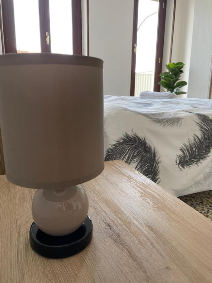 A Due Passi Dal Castello - Appartamento Con Vista Bracciano  Ngoại thất bức ảnh